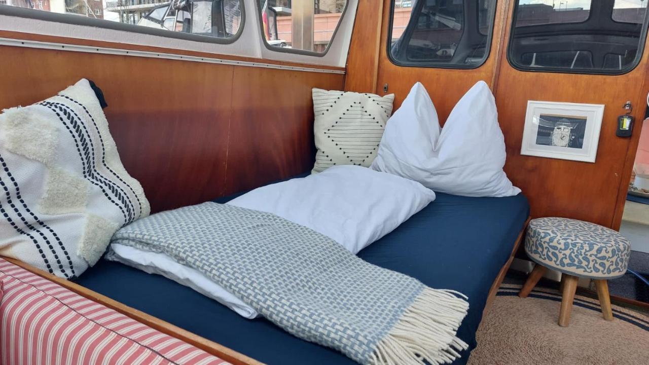 Suesses Motorboot - Bremen Ueberseestadt Exterior foto